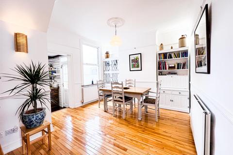 45 Dawlish Road, London, E10 6QB