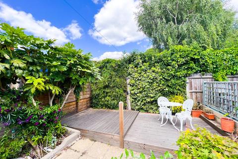 45 Dawlish Road, London, E10 6QB