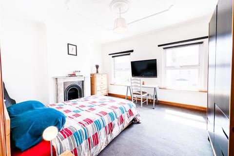 45 Dawlish Road, London, E10 6QB