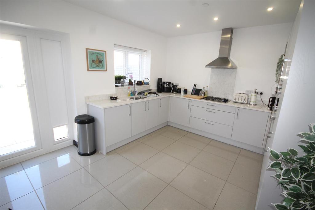 Rhyd Y Mor, Abergele 3 bed house £264,999