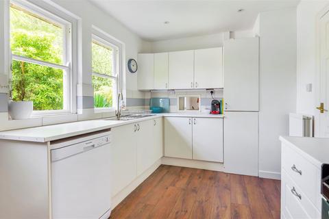 101 Beach Road, Carlyon Bay, St Austell, PL25 3SB