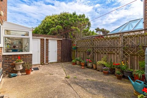 72 Marine Crescent, Goring By Sea, Worthing, BN12 4JG