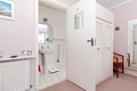 72 Marine Crescent, Goring By Sea, Worthing, BN12 4JG