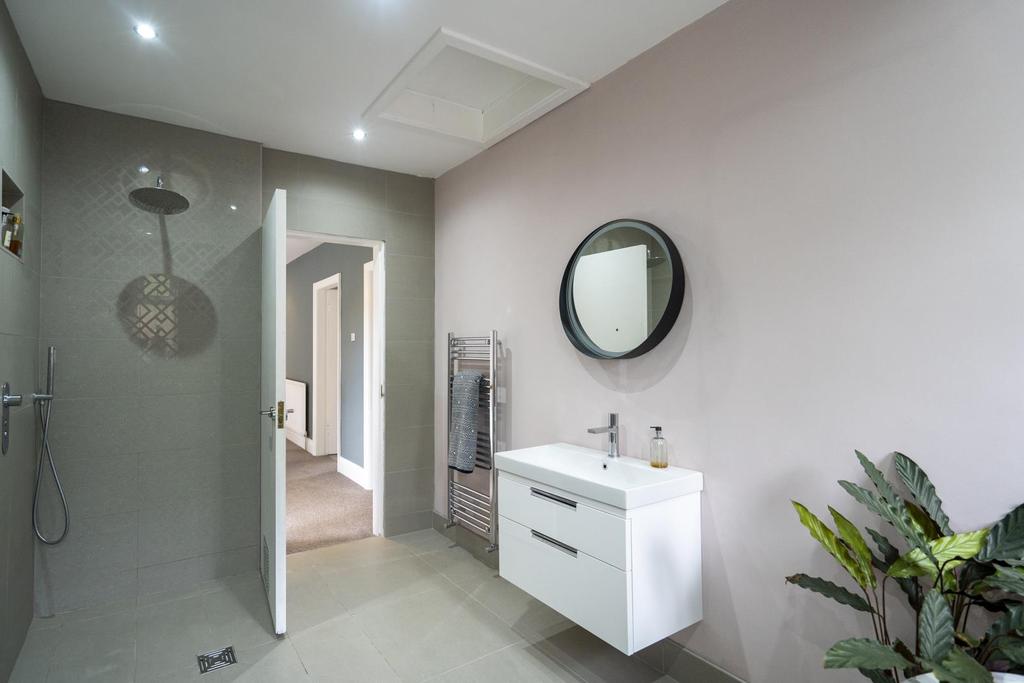 88 Queen Alexandra Road-47.jpg