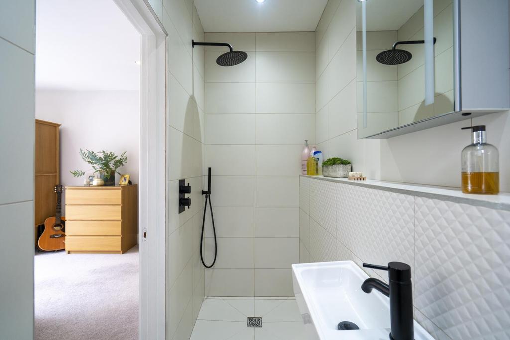 88 Queen Alexandra Road-53.jpg