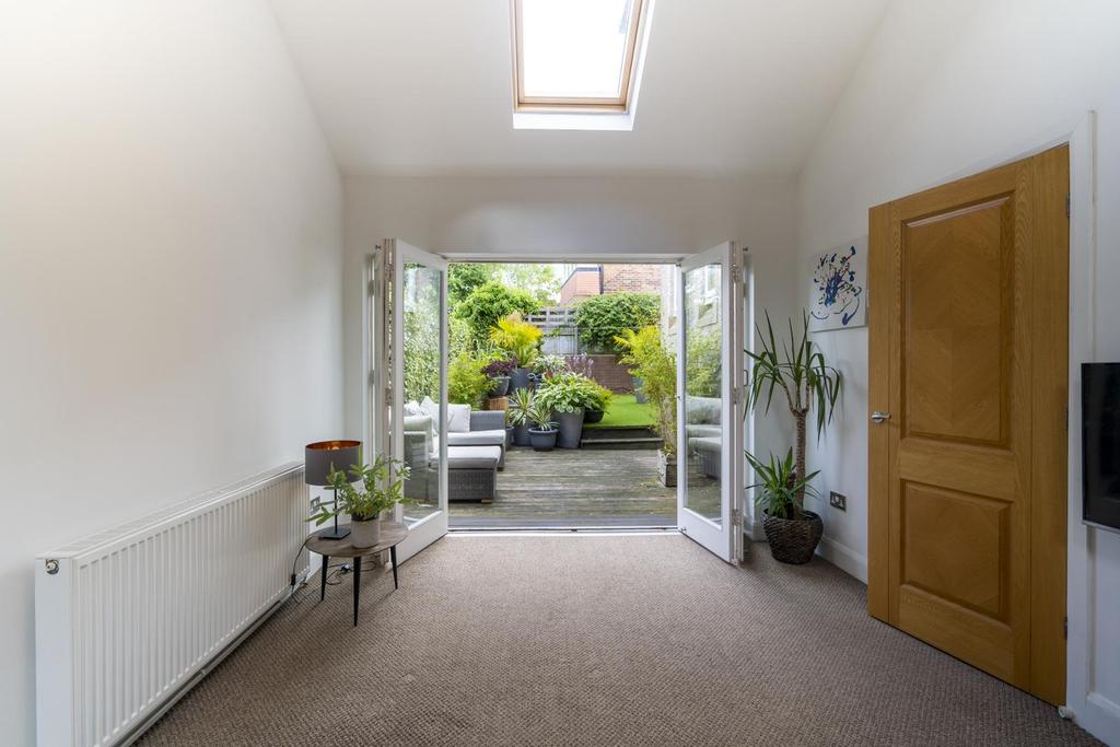 88 Queen Alexandra Road-70.jpg