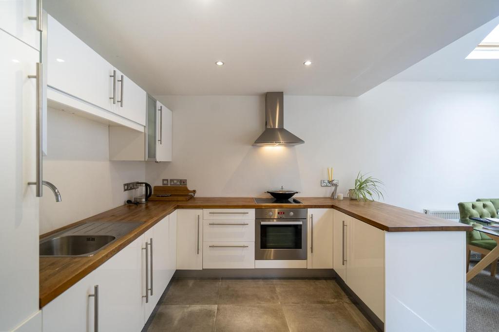 88 Queen Alexandra Road-67.jpg