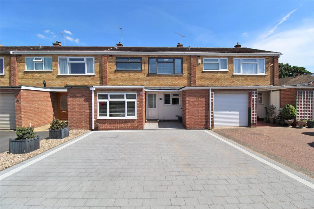 Foxes Way, Warwick 4 bed house £350,000