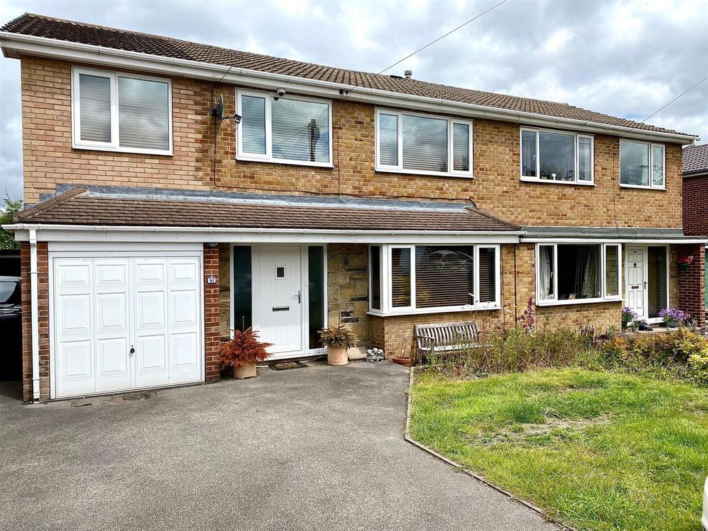 Sunny Bank Walk, Mirfield 4 bed semidetached house £305,000