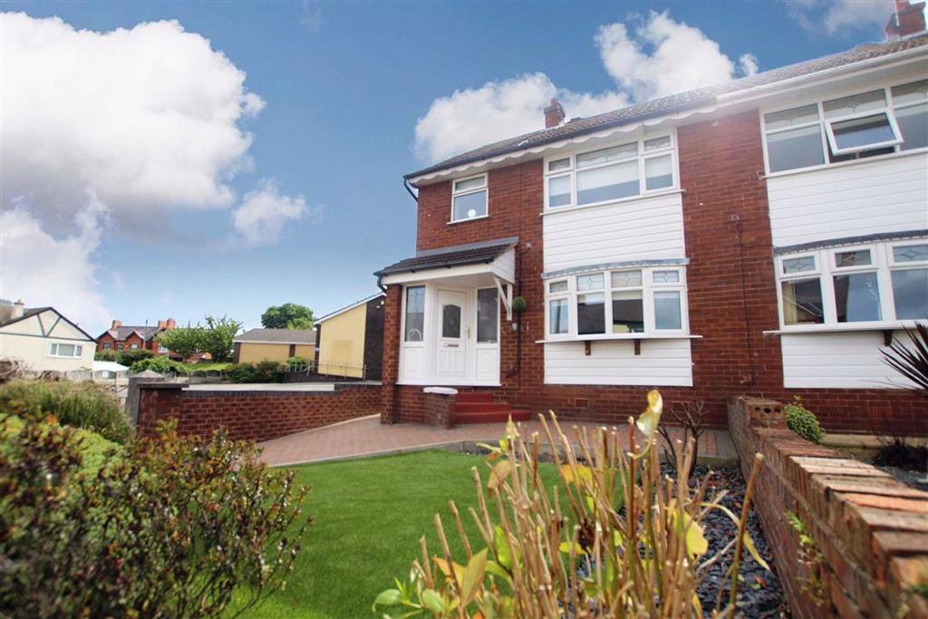 Halkyn Street, Flint, Flintshire, CH6 3 bed semidetached house £170,000