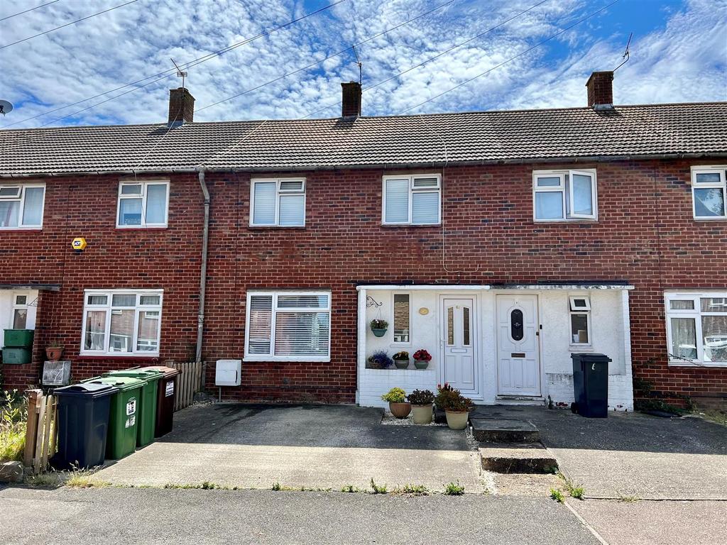 Ashgate Road, Eastbourne 2 bed terraced house £285,000