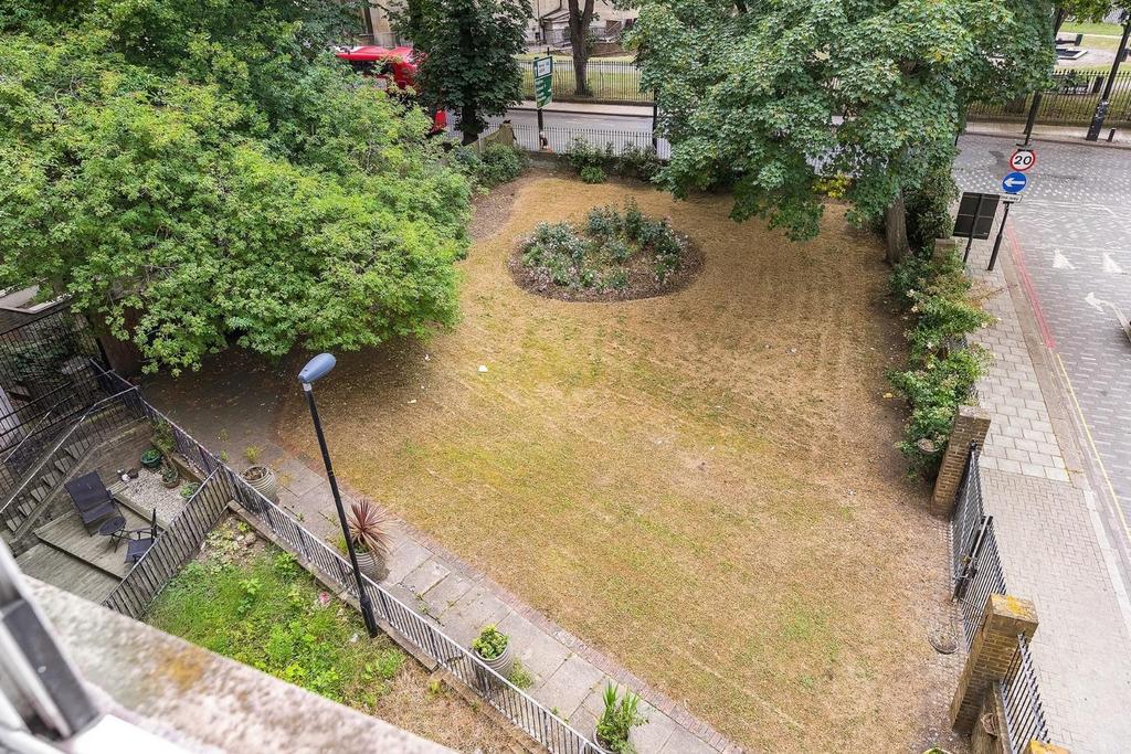 Communal Garden.jpg