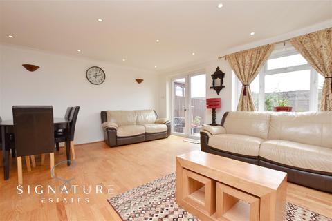 14 Jacketts Field, Abbots Langley, WD5 0EW