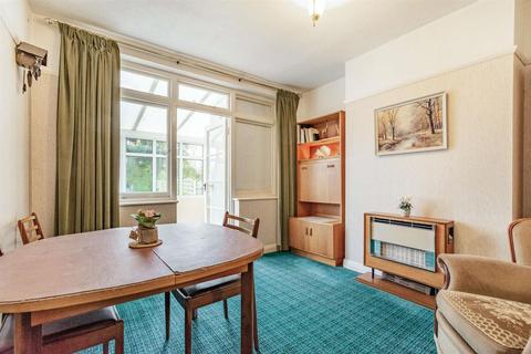 63 Westhurst Drive, Chislehurst, BR7 6HS