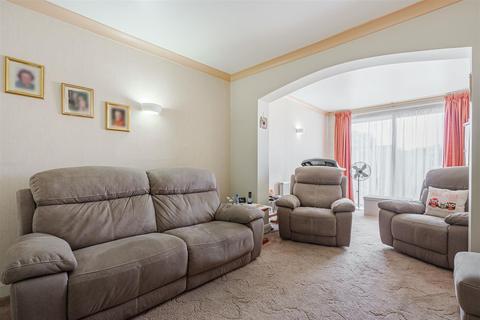 167 Green Lane, Chislehurst, BR7 6AX