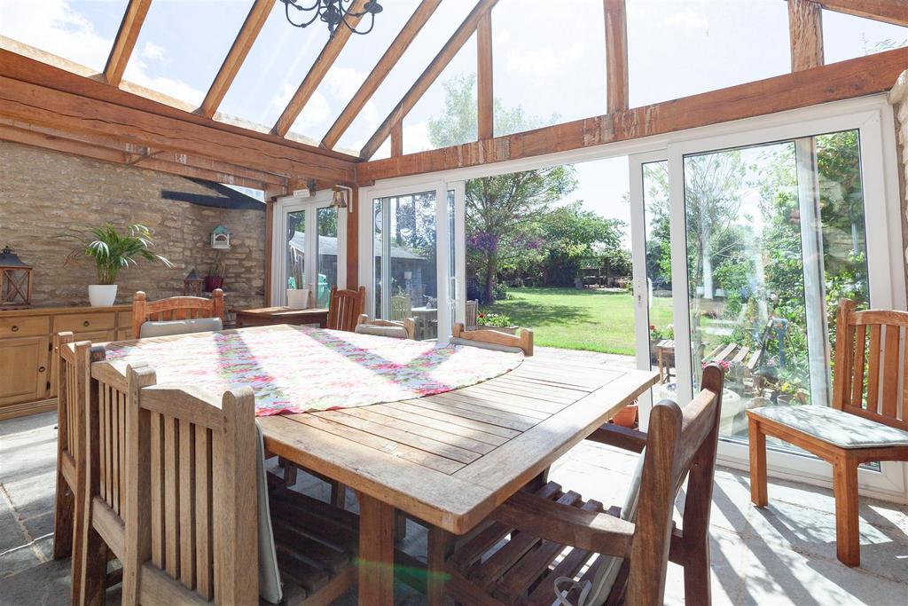 Garden Room 2.jpg