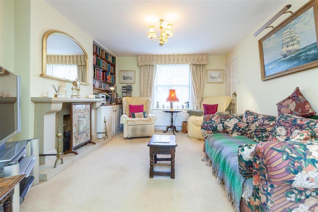 Sitting Room 2.jpg