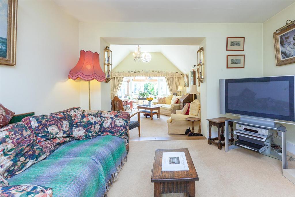 Sitting Room 3.jpg