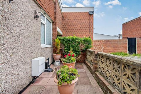 5 Stofield Gardens, London, SE9 4PL