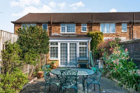 19 Reed Close, London, SE12 8UD