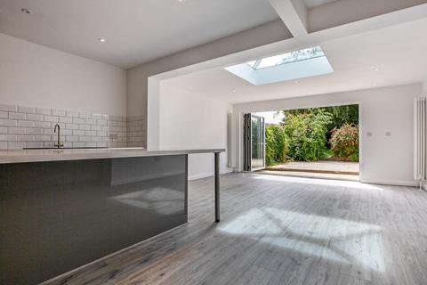 109 Green Lane, Chislehurst, BR7 6AT