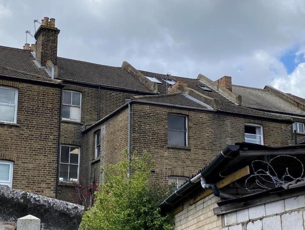 High Street, Chislehurst, Kent, BR7 5AQ Property £800,000
