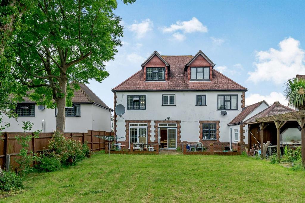 Park Langley, Beckenham 4 bed detached house £1,550,000