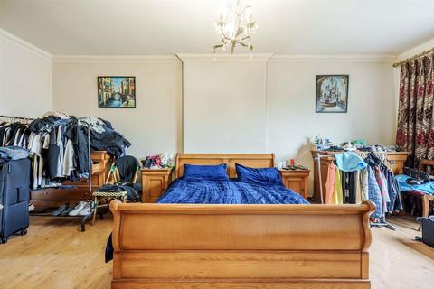 15 Brabourne Rise, Beckenham, BR3 6SQ