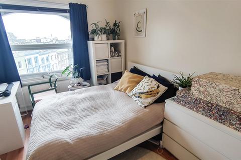2 bedroom flat to rent - Belsize Village, NW3, London