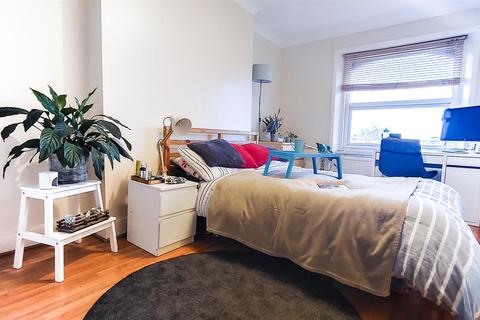 2 bedroom flat to rent - Belsize Village, NW3, London