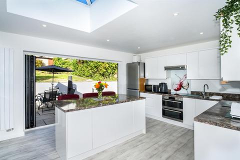 46 Walden Avenue, Chislehurst, BR7 6EW