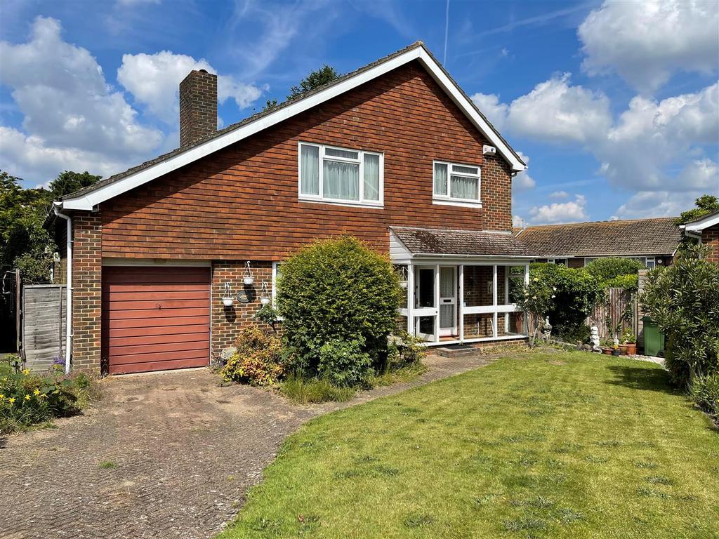 The Dale, Keston 3 bed detached house £800,000