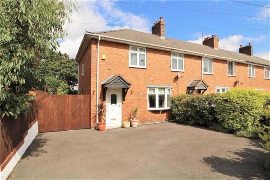 Cross Lane, Sedgley, DY3 1PB 3 bed end of terrace house £825 pcm (£