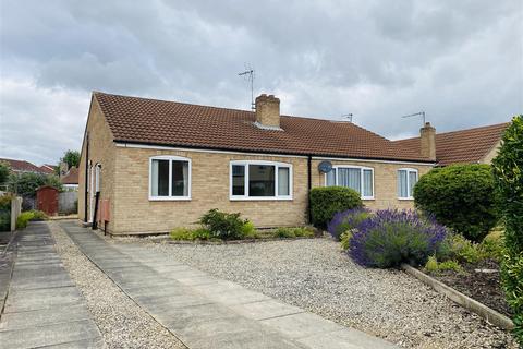 3 Staniland Drive, Selby, YO8 4XZ