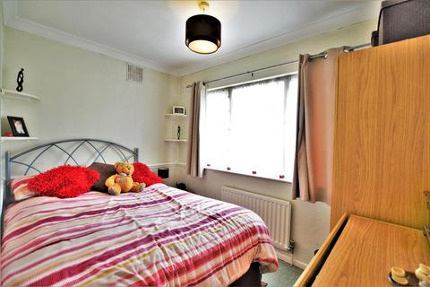 1 Cornwall Avenue, Slough, SL2 1AY