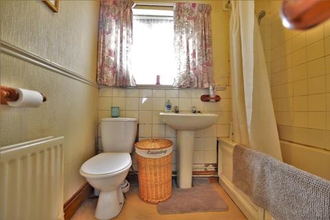 1 Cornwall Avenue, Slough, SL2 1AY