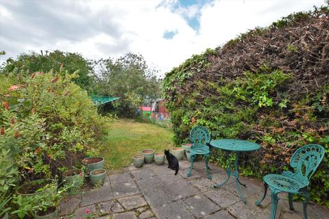 1 Cornwall Avenue, Slough, SL2 1AY