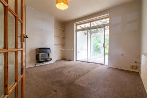 3 bedroom semi-detached house for sale - Maes-Y-Coed Road, Cardiff