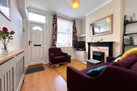 2 bedroom house to rent - Finsbury Street, York