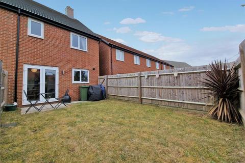 8 Bluebell Drive, Highnam, Gloucester, GL2 8FG