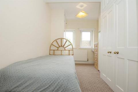 3 bedroom flat to rent - Chiswick Mall, Hammersmith