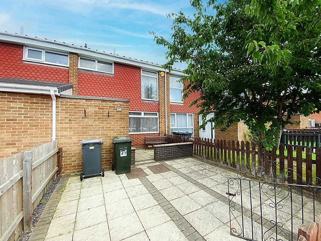 Blackhill Avenue, Hadrian Park, Wallsend 3 bed terraced house £120,000