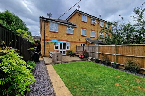2 Mulready Walk, Hemel Hempstead, HP3 9FS