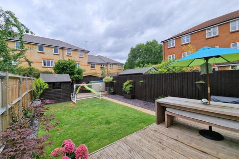 2 Mulready Walk, Hemel Hempstead, HP3 9FS