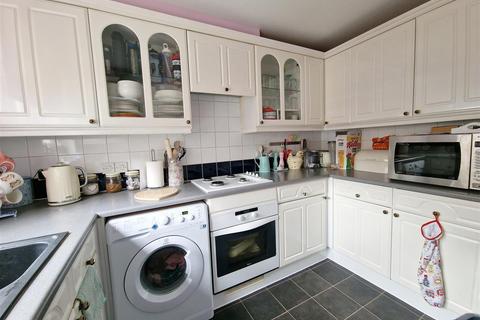 2 Mulready Walk, Hemel Hempstead, HP3 9FS