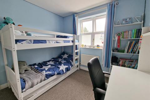 2 Mulready Walk, Hemel Hempstead, HP3 9FS