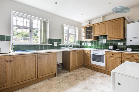 2 Bole Hill Close, Sheffield, S6 5ED