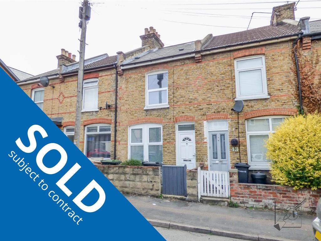 Mead Road, Gravesend, Kent 2 bed house for sale £280,000