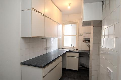 3 bedroom apartment to rent - High Street, Brentwood