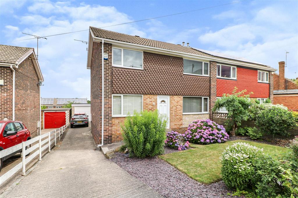 Kempwell Drive, Rawmarsh, Rotherham 3 bed semidetached house for sale